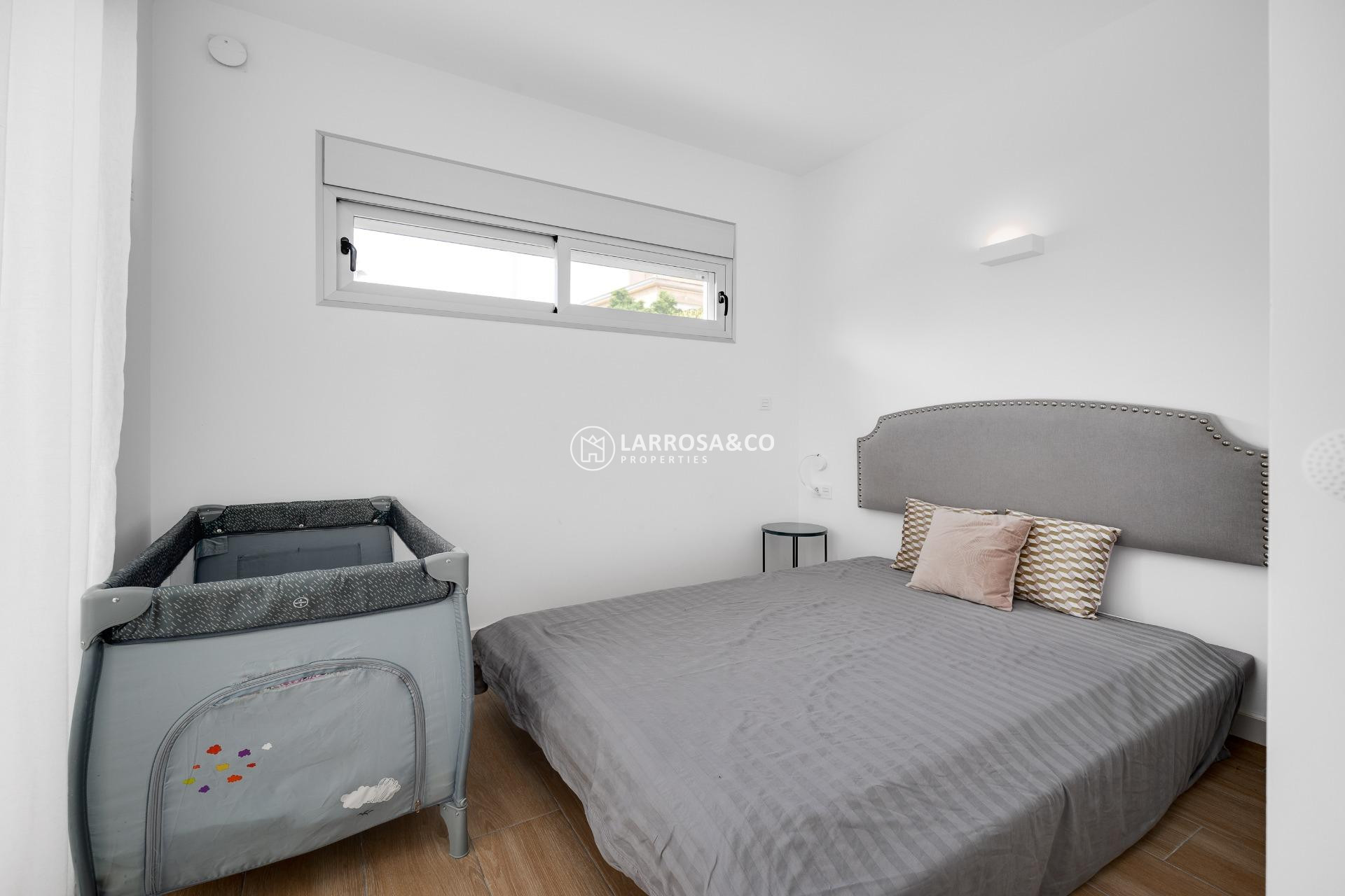 Reventa - Chalet - Torrevieja - Los Frutales