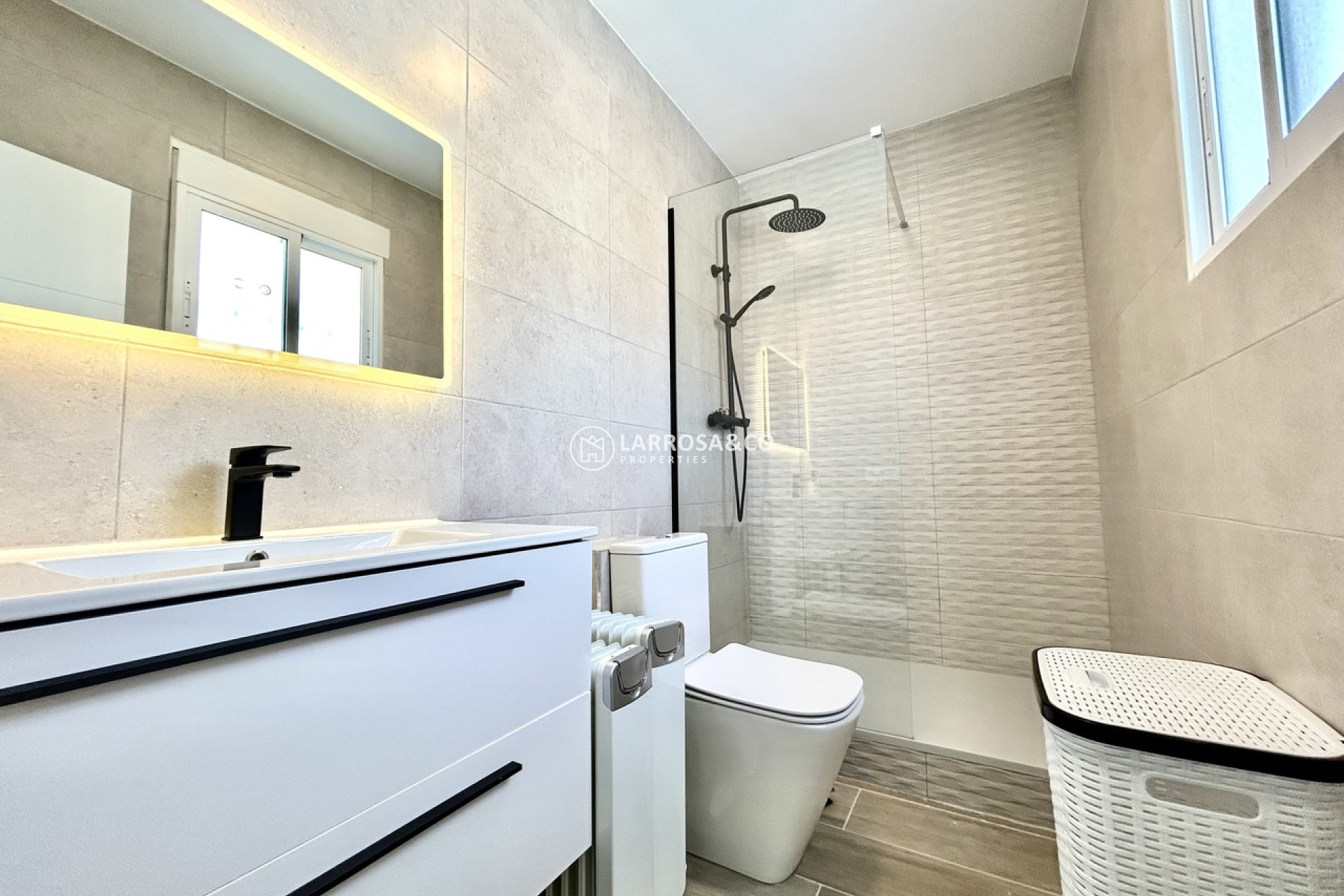 Reventa - Chalet - Villamartín - Costa Blanca