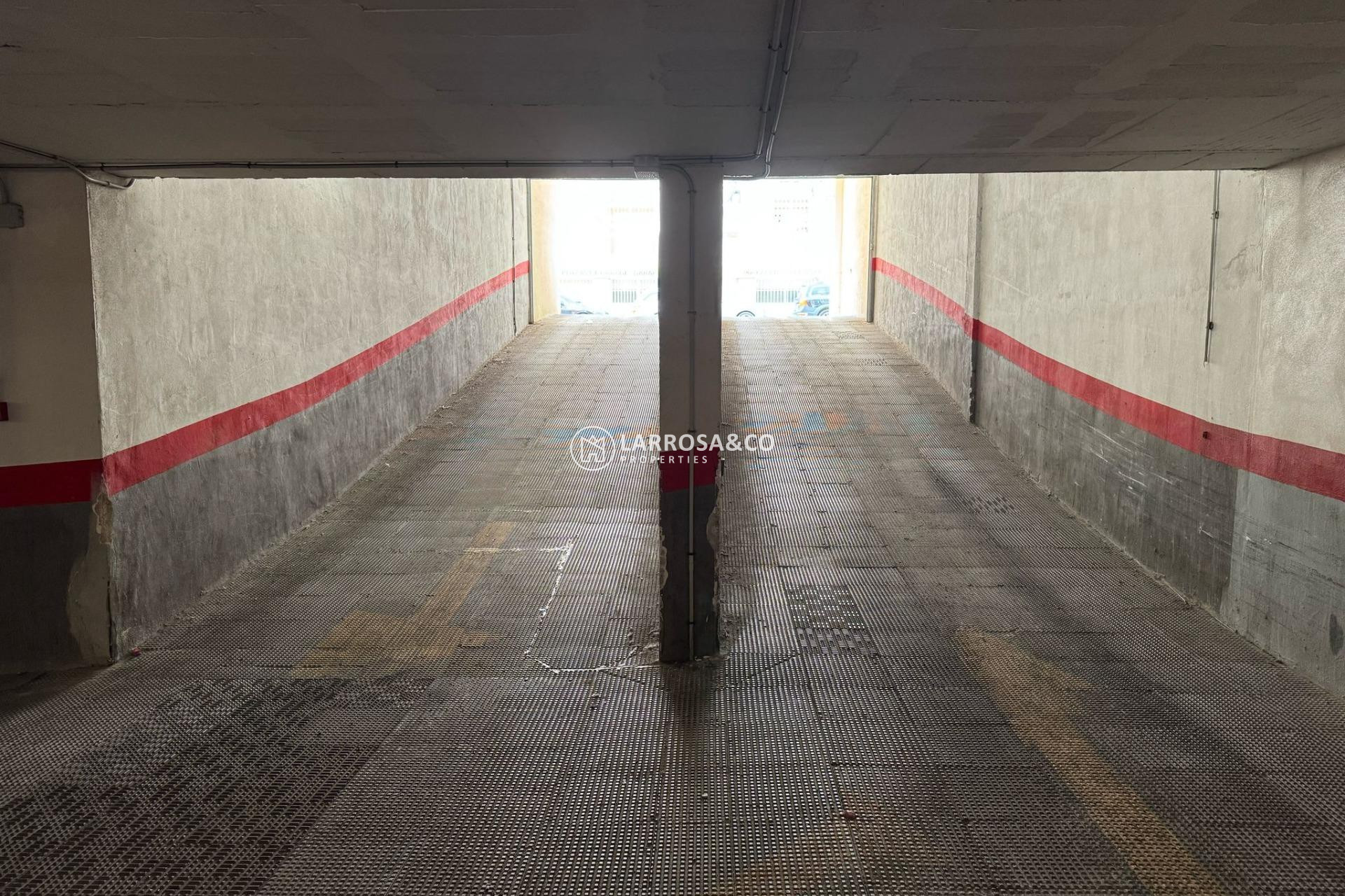 Reventa - Garaje - Torrevieja - Centro