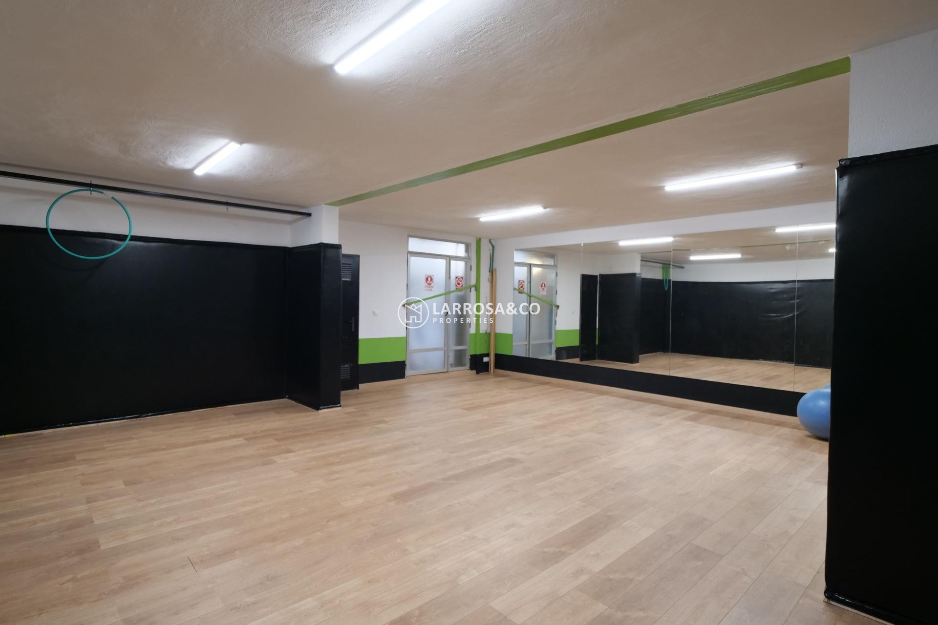 Reventa - Industrial - Almoradí