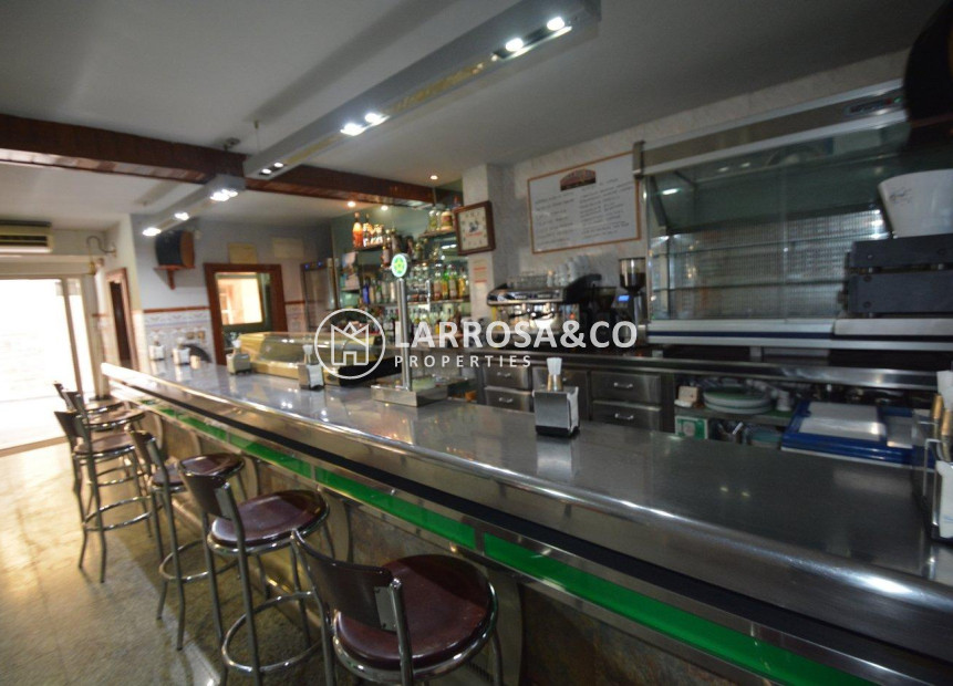 Reventa - Local - Bigastro - CENTRO