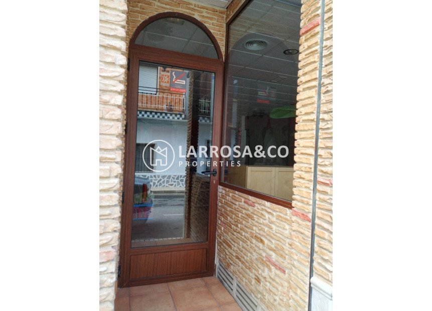 Reventa - Local - Pilar de la Horadada - PILAR DE LA HORADADA