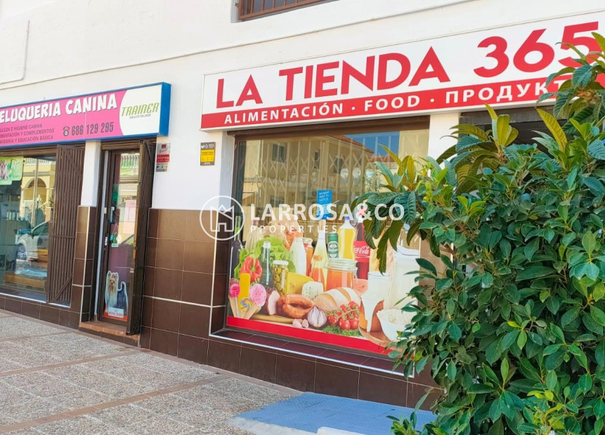 Reventa - Local - Torrevieja - Aguas Nuevas