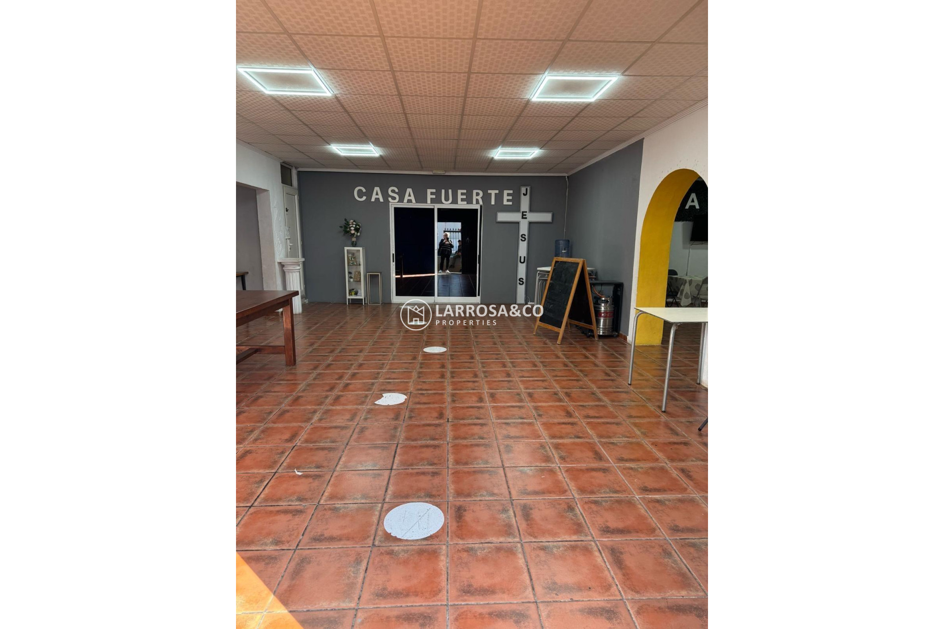 Reventa - Local - Torrevieja - Playa Los Locos