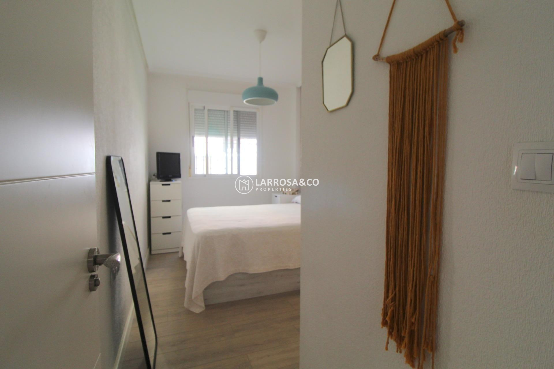 Reventa - Planta baja - Torrevieja - Aguas Nuevas