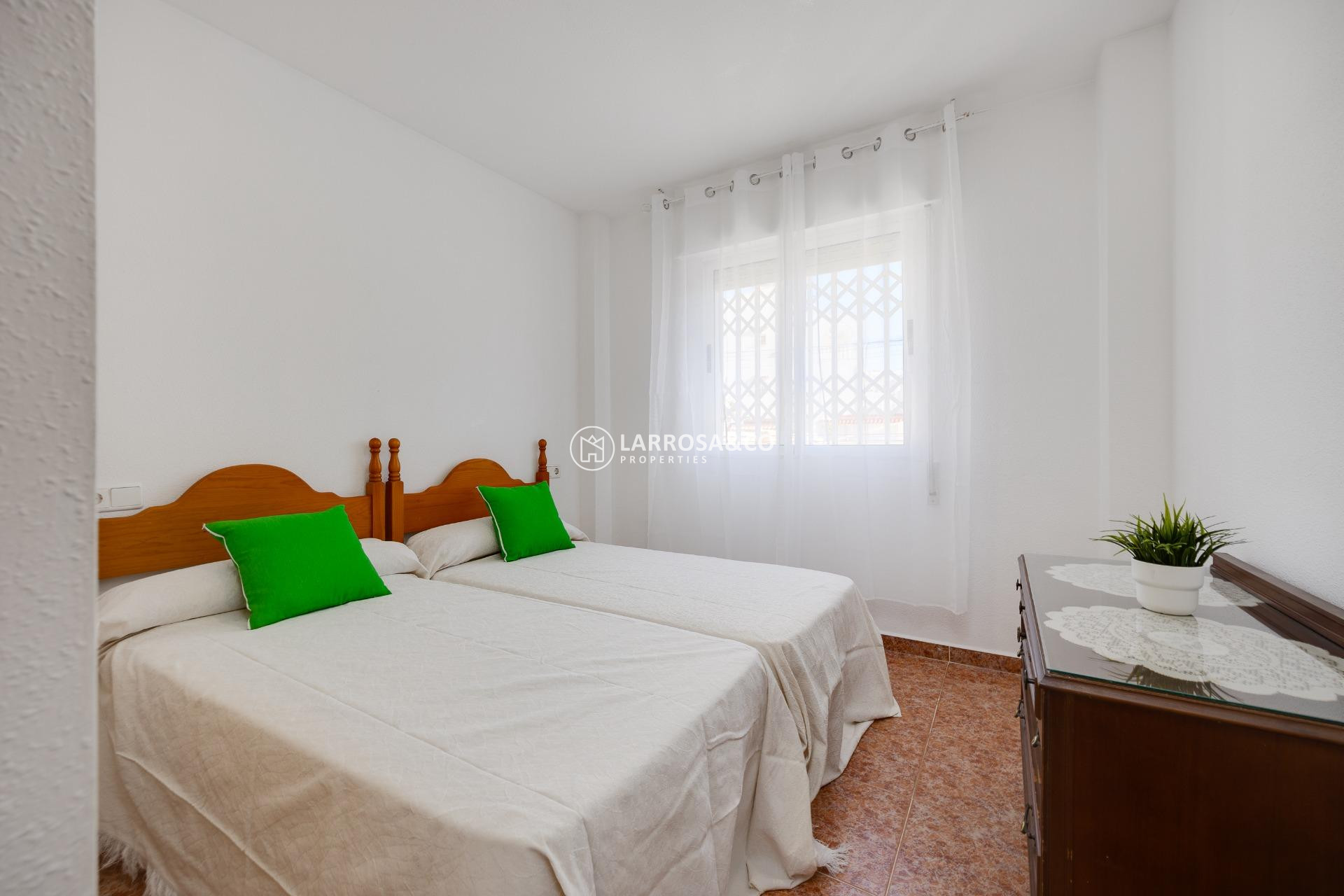 Reventa - Planta baja - Torrevieja - Playa Los Locos