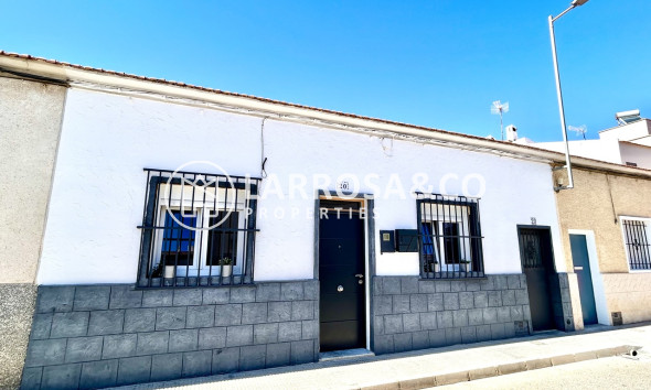 Semi-detached house - A Vendre - San Miguel de Salinas - Inland