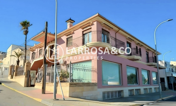 Semi-detached house - A Vendre - San Miguel de Salinas - Inland