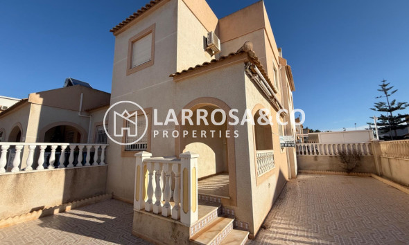 Semi-detached house - A Vendre - Torrevieja - La Siesta - El Salado - Torreta