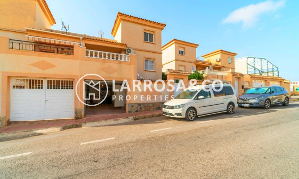 Semi-detached house - A Vendre - Torrevieja - Los Altos