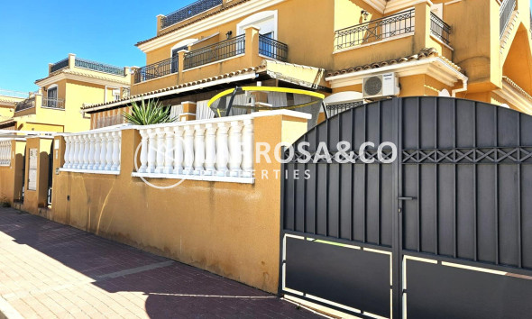 Semi-detached house - A Vendre - Torrevieja - Sector 25