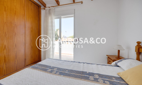 Semi-detached house - A Vendre - Torrevieja - Torre la mata