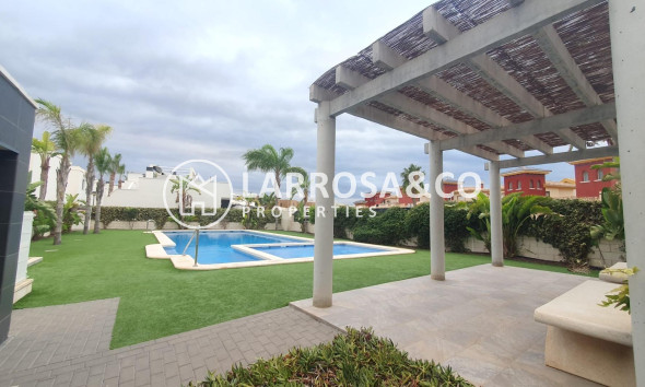 Semi-detached house - Herverkoop - Orihuela costa - ASV-12959
