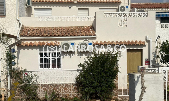 Semi-detached house - Herverkoop - Torrevieja - La Siesta - El Salado - Torreta