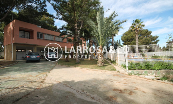 Semi-detached house - Herverkoop - Torrevieja - Los Balcones