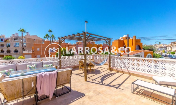 Semi-detached house - Herverkoop - Torrevieja - Los Frutales/ La Rosaleda