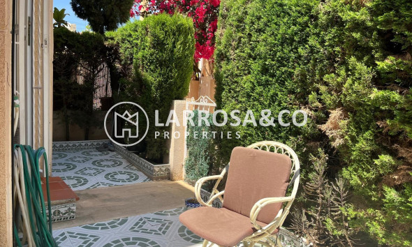 Semi-detached house - Herverkoop - Torrevieja - Los Frutales