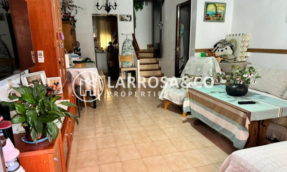 Semi-detached house - Herverkoop - Torrevieja - Playa de los Naufragos