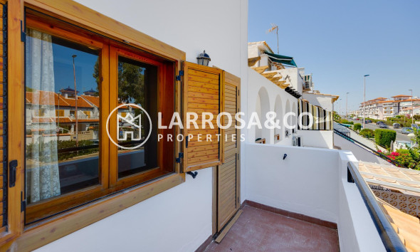 Semi-detached house - Herverkoop - Torrevieja - Torre la mata