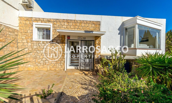 Semi-detached house - Herverkoop - Torrevieja - Torreblanca