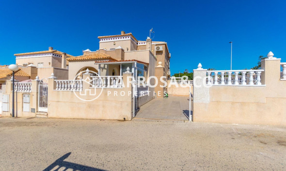 Semi-detached house - Herverkoop - Torrevieja - Torreblanca