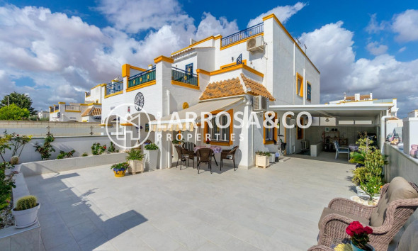 Semi-detached house - Herverkoop - Torrevieja - Torreta florida