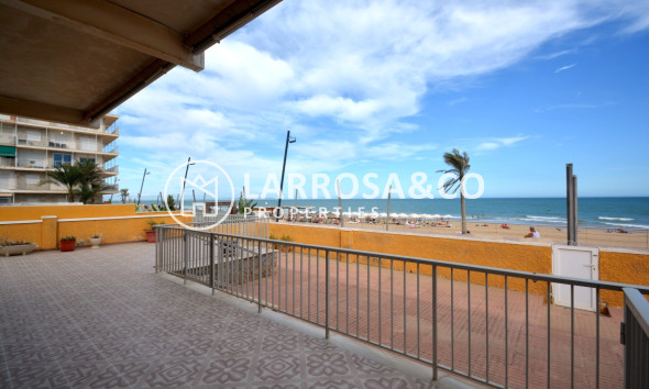 Semi-detached house - Resale - Guardamar del Segura - Playa centro