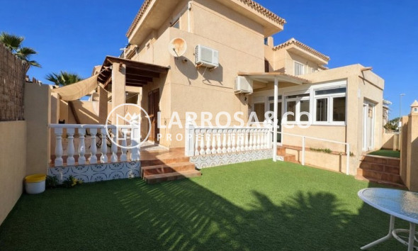 Semi-detached house - Resale - Orihuela costa - Costa Blanca