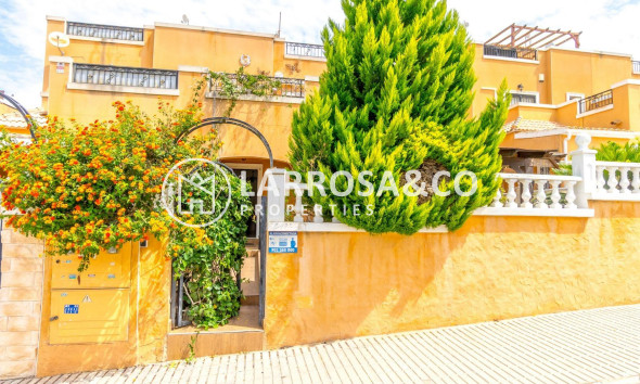 Semi-detached house - Resale - Orihuela costa - Los Altos
