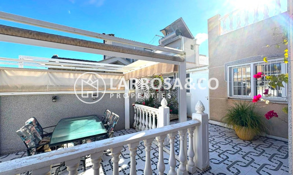Semi-detached house - Resale - Torrevieja - Carrefour