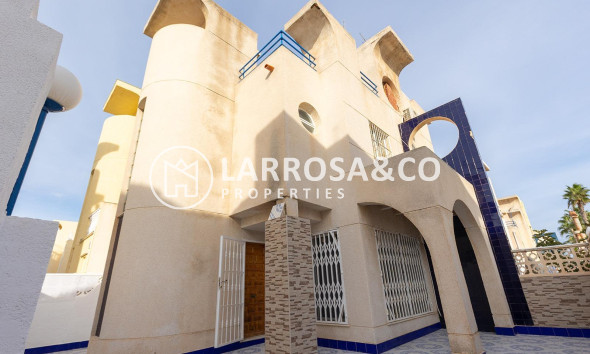 Semi-detached house - Resale - Torrevieja - Los Frutales