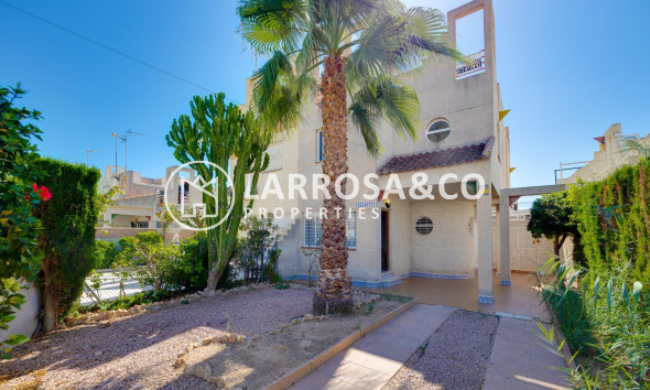Semi-detached house - Resale - Torrevieja - Paraje natural