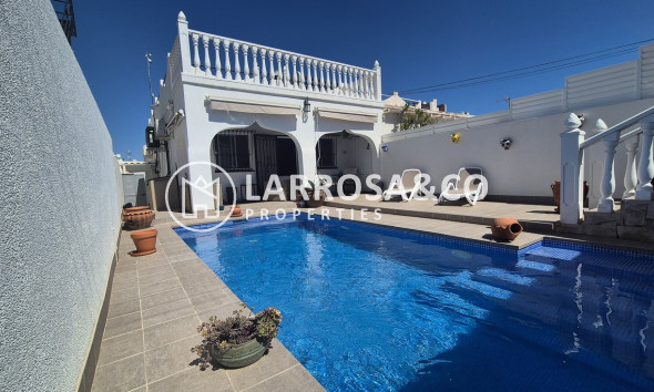 Semi-detached house - Resale - Villamartin - Costa Blanca
