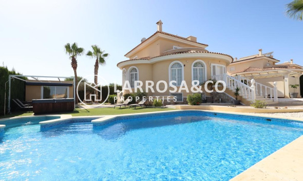 Villa - A Vendre - Ciudad Quesada - Costa Blanca