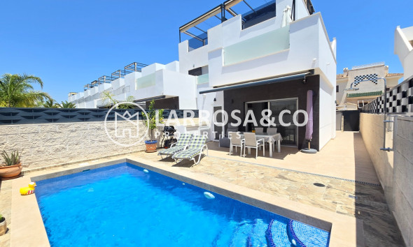Villa - A Vendre - Ciudad Quesada - Costa Blanca