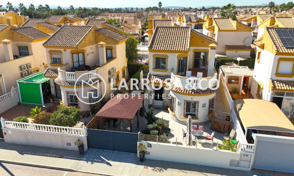 Villa - A Vendre - Guardamar del Segura - Costa Blanca