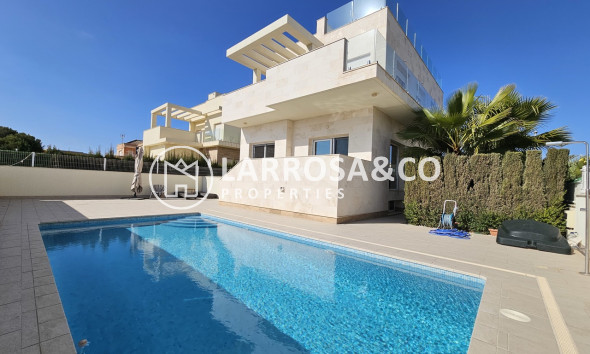 Villa - A Vendre - La Zenia - Costa Blanca