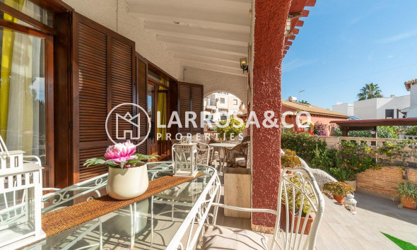 Villa - A Vendre - Orihuela costa - Punta Prima