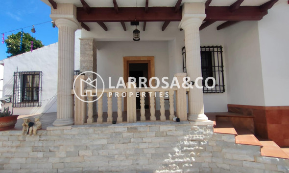 Villa - A Vendre - Orihuela costa - Villamartin 