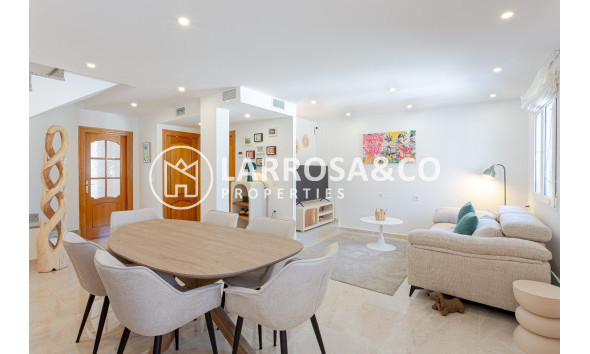 Villa - A Vendre - Pilar de la Horadada - Costa Blanca