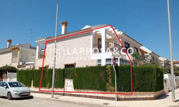 Villa - A Vendre - Pilar de la Horadada - Costa Blanca