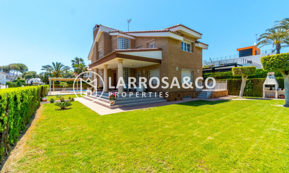 Villa - A Vendre - Torrevieja - ASV-94206