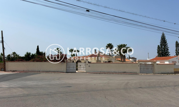 Villa - A Vendre - Torrevieja - El chaparral
