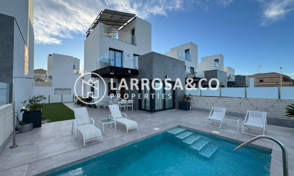 Villa - A Vendre - Torrevieja - Los Balcones - Los Altos del Edén