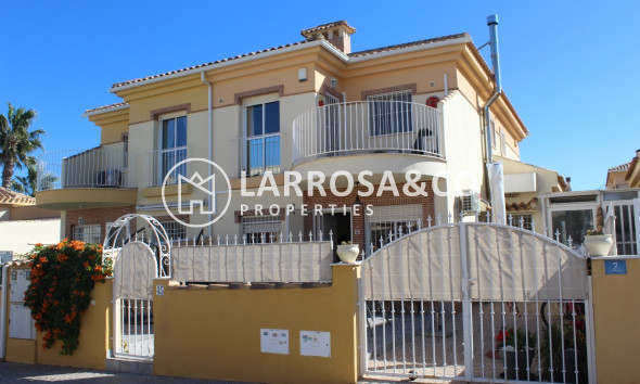 Villa - A Vendre - Villamartín - Costa Blanca