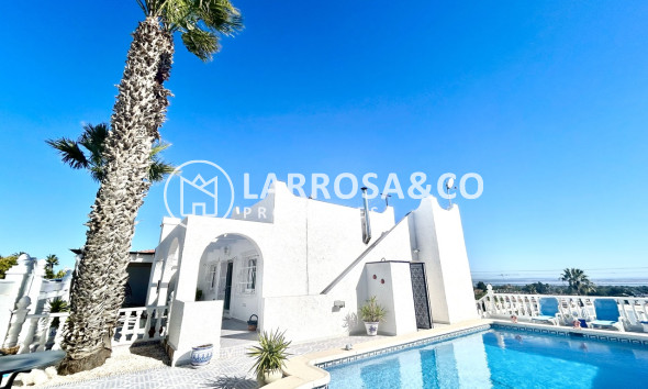 Villa - A Vendre - Villamartin - Costa Blanca