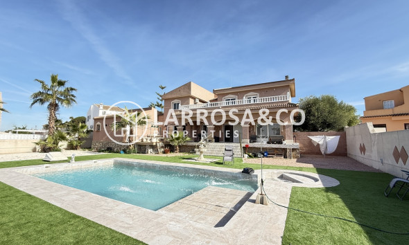 Villa - Herverkoop - Benijofar - Costa Blanca