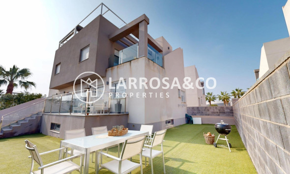 Villa - Herverkoop - Torrevieja - ASV-52803