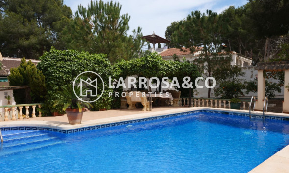Villa - Herverkoop - Torrevieja - ASV-59749