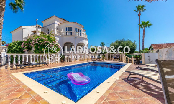 Villa - Herverkoop - Torrevieja - La Siesta - El Salado - Torreta